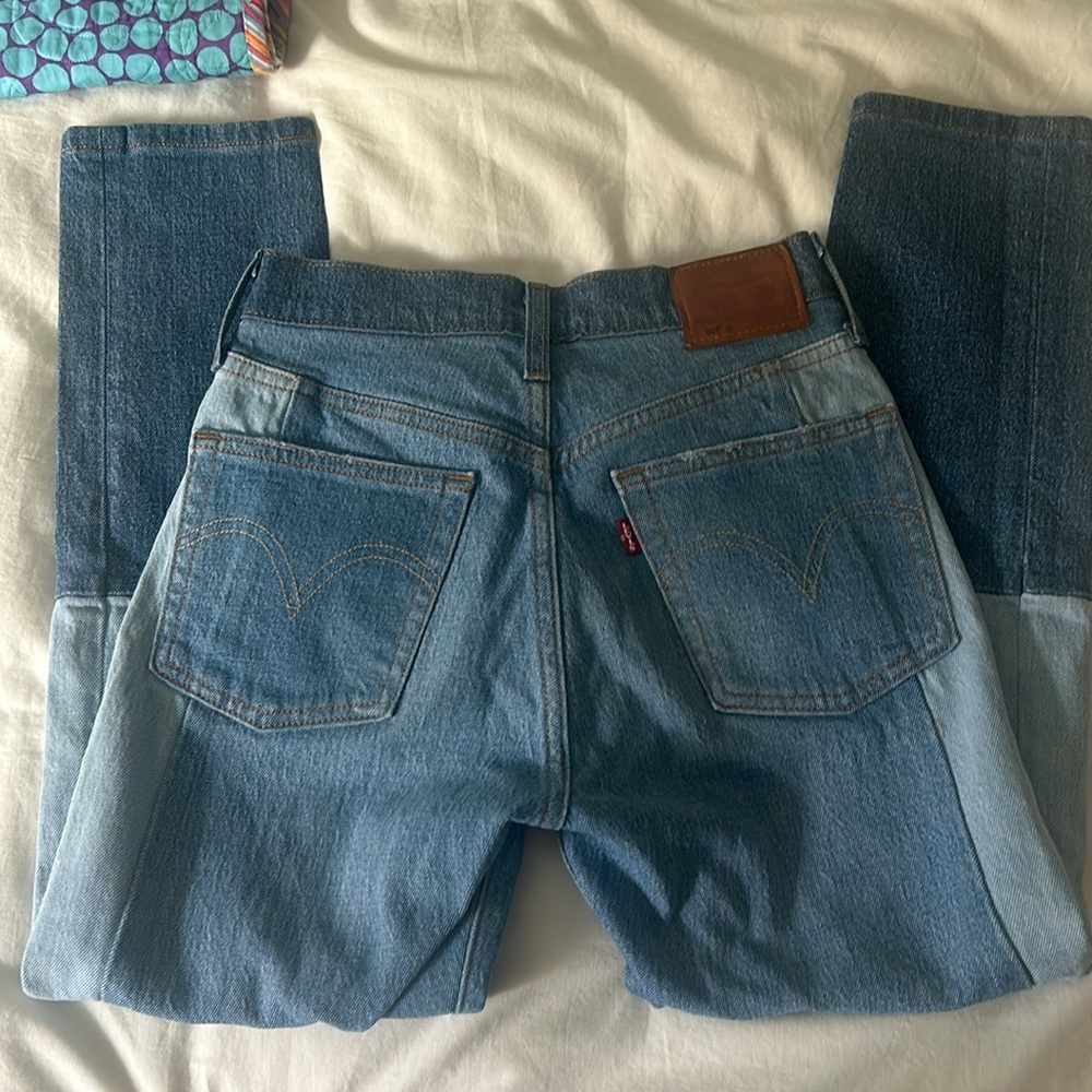 Levi's Women's Skinny Jeans - Light and Dark Blue - Picture 7 of 7